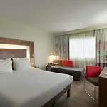 Novotel Paris La Defense Esplanade Hotell