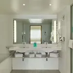 فندق Novotel Paris La Defense Esplanade كوربوفوا