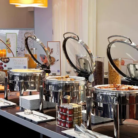 Novotel Paris La Defense Esplanade Hotel Courbevoie