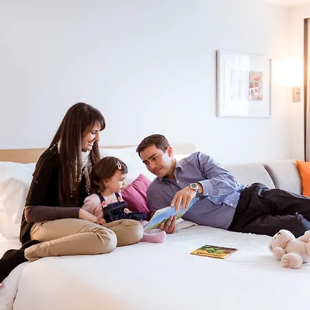 Novotel Paris La Defense Esplanade Hotel 4*