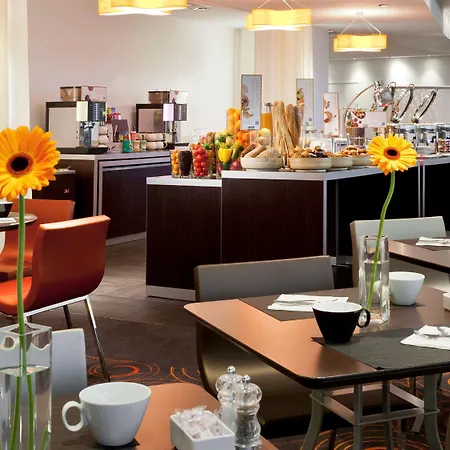 Novotel Paris La Defense Esplanade 4*