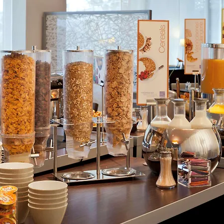 Hotel Novotel Paris La Defense Esplanade