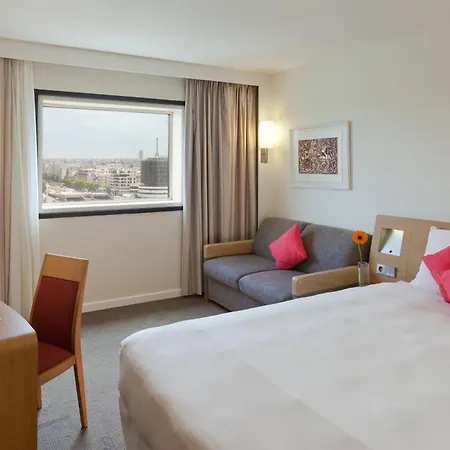 Hotel Novotel Paris La Defense Esplanade Courbevoie