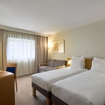 Novotel Paris La Defense Esplanade Ξενοδοχείο 4*
