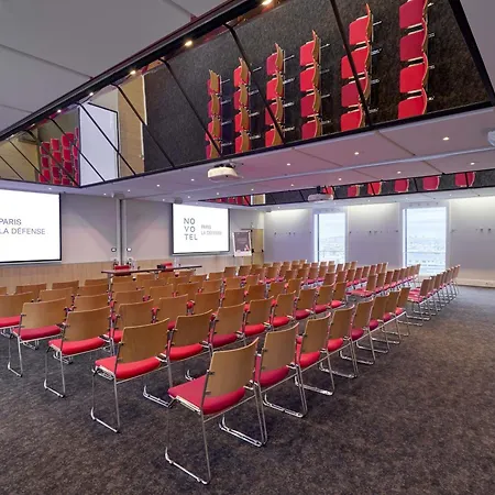 Novotel Paris La Defense Esplanade 4* Κουρμπεβουά
