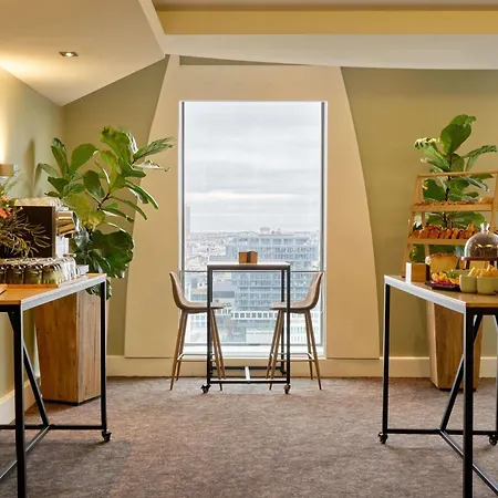 Hotel Novotel Paris La Defense Esplanade 4*