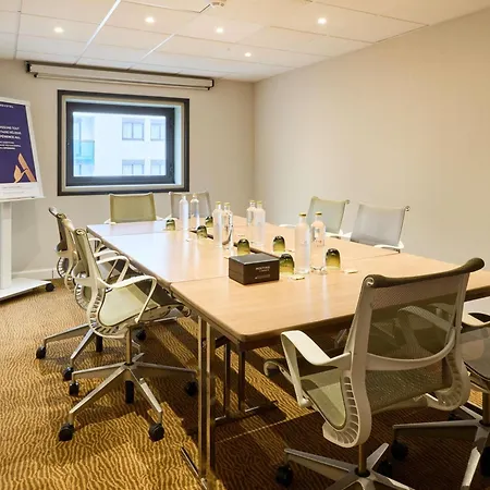 Novotel Paris La Defense Esplanade Hotel Courbevoie