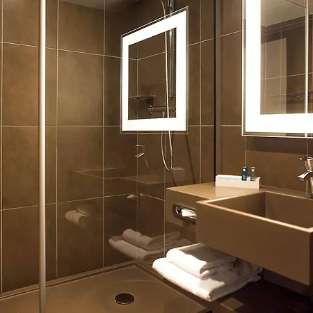 Novotel Paris La Defense Esplanade 4*