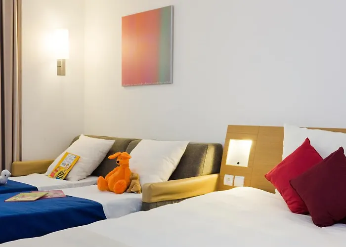 Novotel Paris La Defense Esplanade فندق كوربوفوا