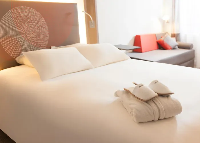 Novotel Paris La Defense Esplanade فندق كوربوفوا