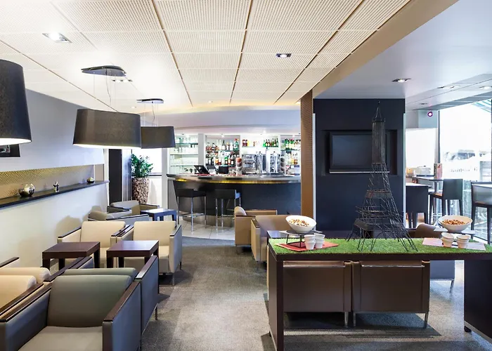 Novotel Paris La Defense Esplanade فندق