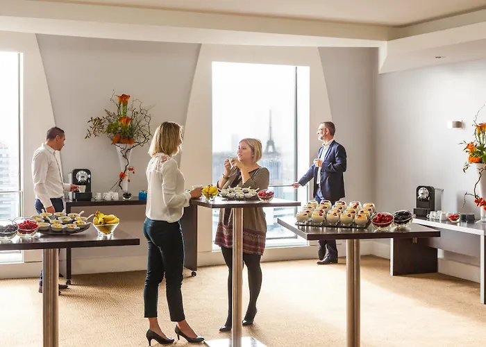 Novotel Paris La Defense Esplanade