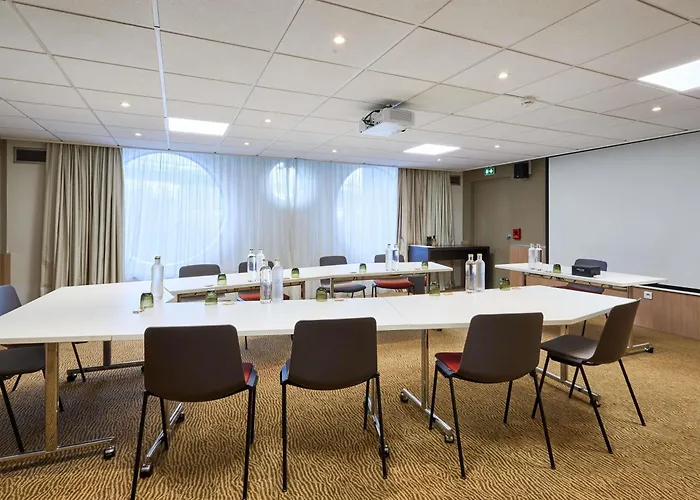 Novotel Paris La Defense Esplanade