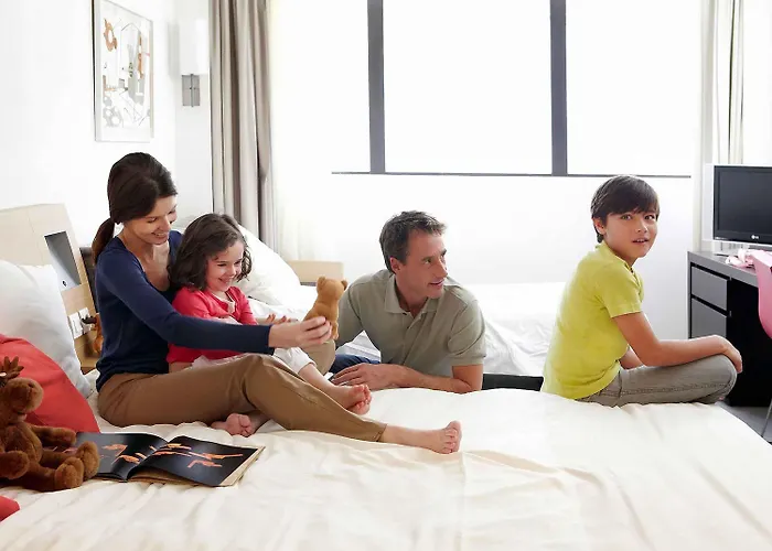 Novotel Paris La Defense Esplanade فندق كوربوفوا