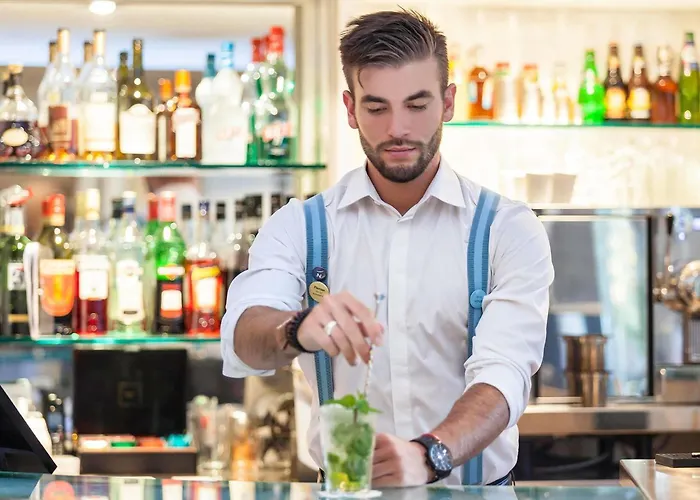 فندق Novotel Paris La Defense Esplanade 4*