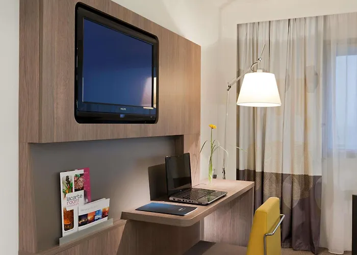 فندق Novotel Paris La Defense Esplanade كوربوفوا