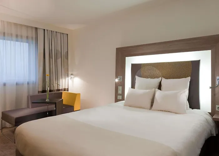 Novotel Paris La Defense Esplanade 4*