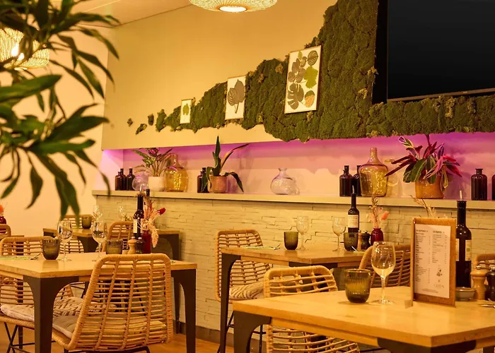 Novotel Paris La Defense Esplanade فندق 4*